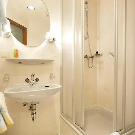 Deutsches Haus Ξενοδοχείο *